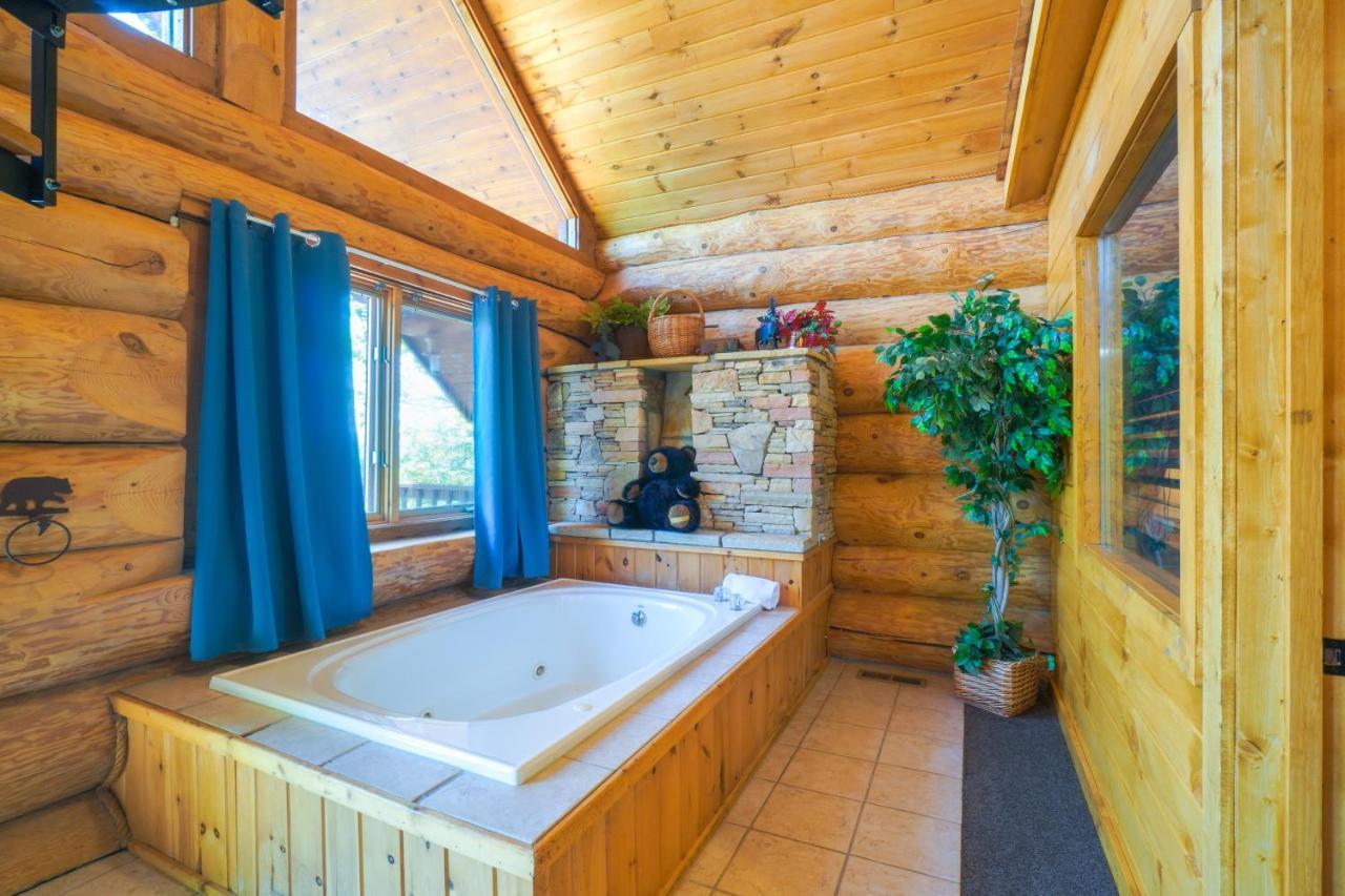 Smoky Mountain Vacation Rental Cabin With Hot Tub! Gatlinburg Eksteriør billede